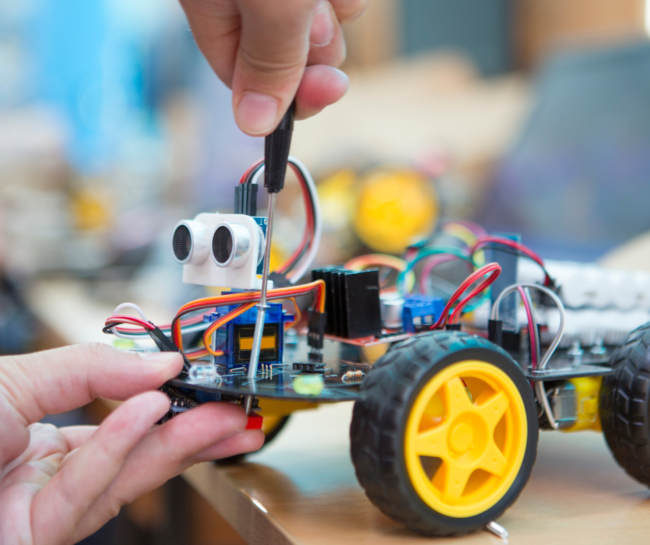 Intermediate Phase (Grade 4-6): Coding and Robotics Foundations